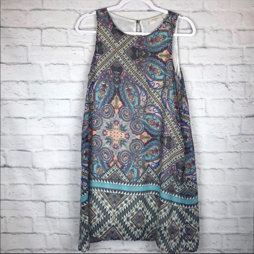 Everly Woman’s Tunic Size Small